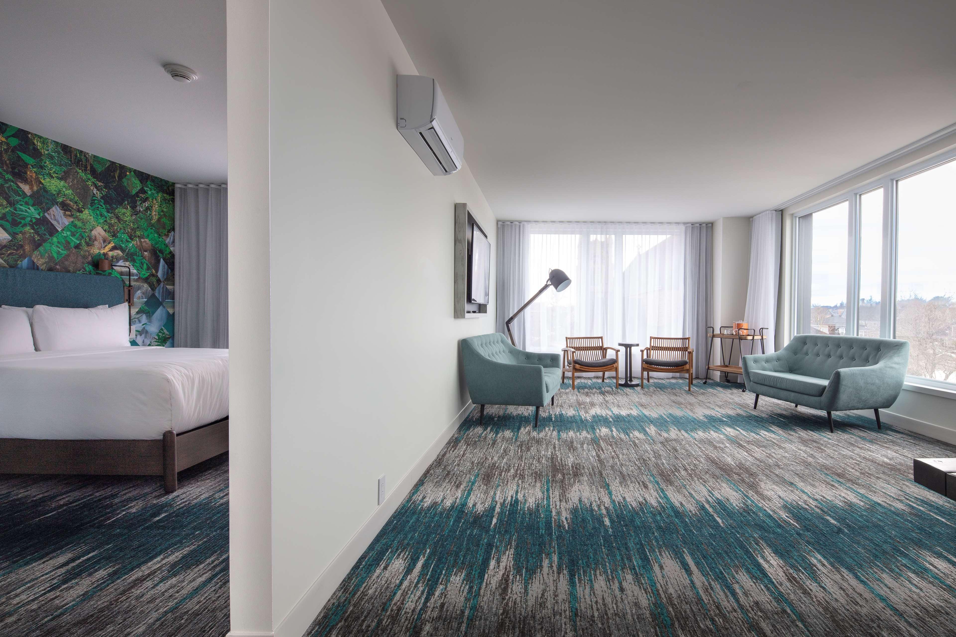 Canvas Moncton, Tapestry Collection By Hilton Exterior photo